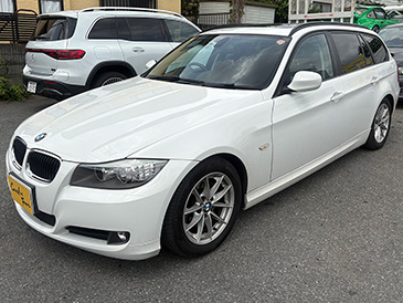BMW 320i Touring